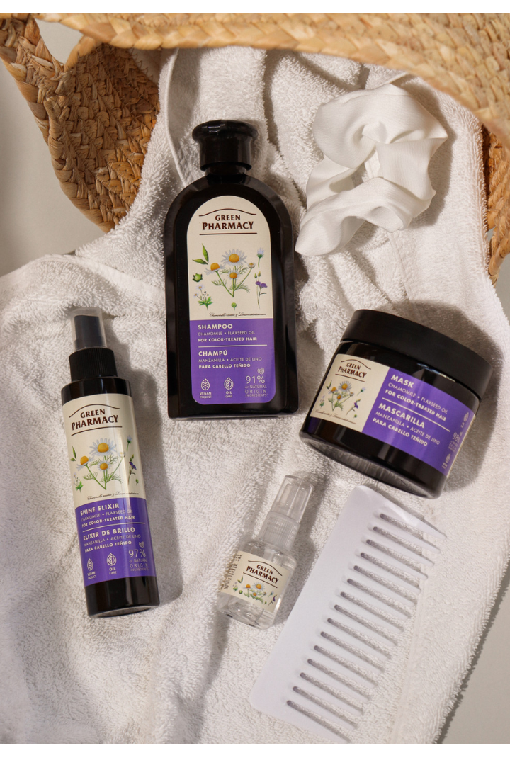 Набір для фарбованого волосся Ромашка та лльяна олія Green Pharmacy  Набір для фарбованого волосся Ромашка та лльяна олія Green Pharmacy