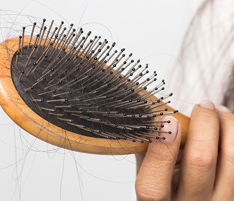 Як уберегти волосся від випадіння. Поради та рекомендації фахівців